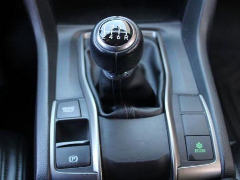Used 2018 Honda Civic Sport image 21