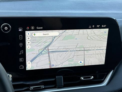 New 2026 Chevrolet Equinox LT w/ Convenience Package II FWD image 19