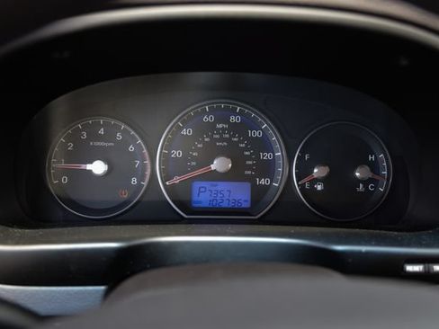 Used 2010 Hyundai Santa Fe GLS FWD image 30
