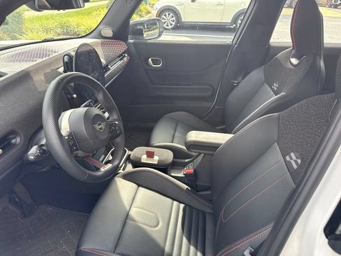 Used 2025 MINI Cooper S FWD image 7