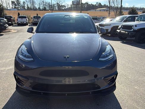 Used 2021 Tesla Model Y 2WD image 3