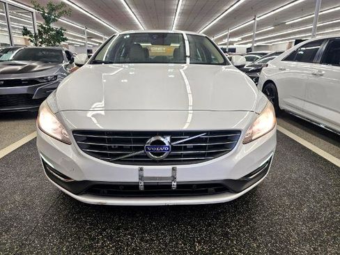 Used 2015 Volvo S60 T5 Premier Plus image 2
