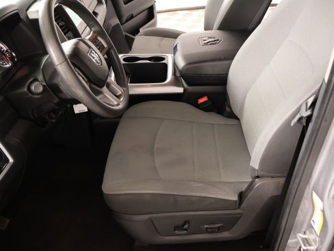 Used 2023 RAM 1500 Classic SLT w/ Trailer & Traction Group AWD/4WD image 11