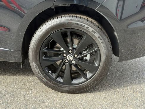 New 2026 Jaguar F-PACE R-Dynamic S image 10