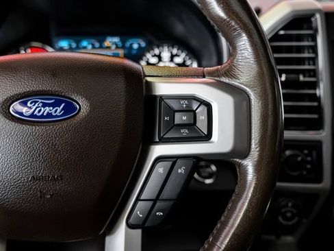 Used 2018 Ford F150 King Ranch w/ Equipment Group 601A Luxury AWD/4WD image 20