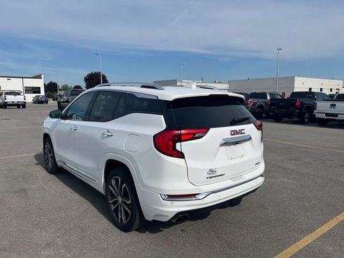 Used 2018 GMC Terrain Denali w/ Advanced Safety Package AWD/4WD image 6