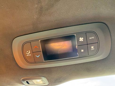 New 2026 Chrysler Pacifica Pinnacle image 20