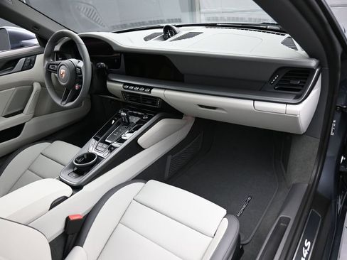 New 2026 Porsche 911 Carrera 4S AWD/4WD image 29