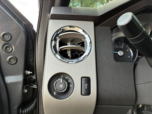Used 2016 Ford F250 Lariat w/ Chrome Package AWD/4WD image 25