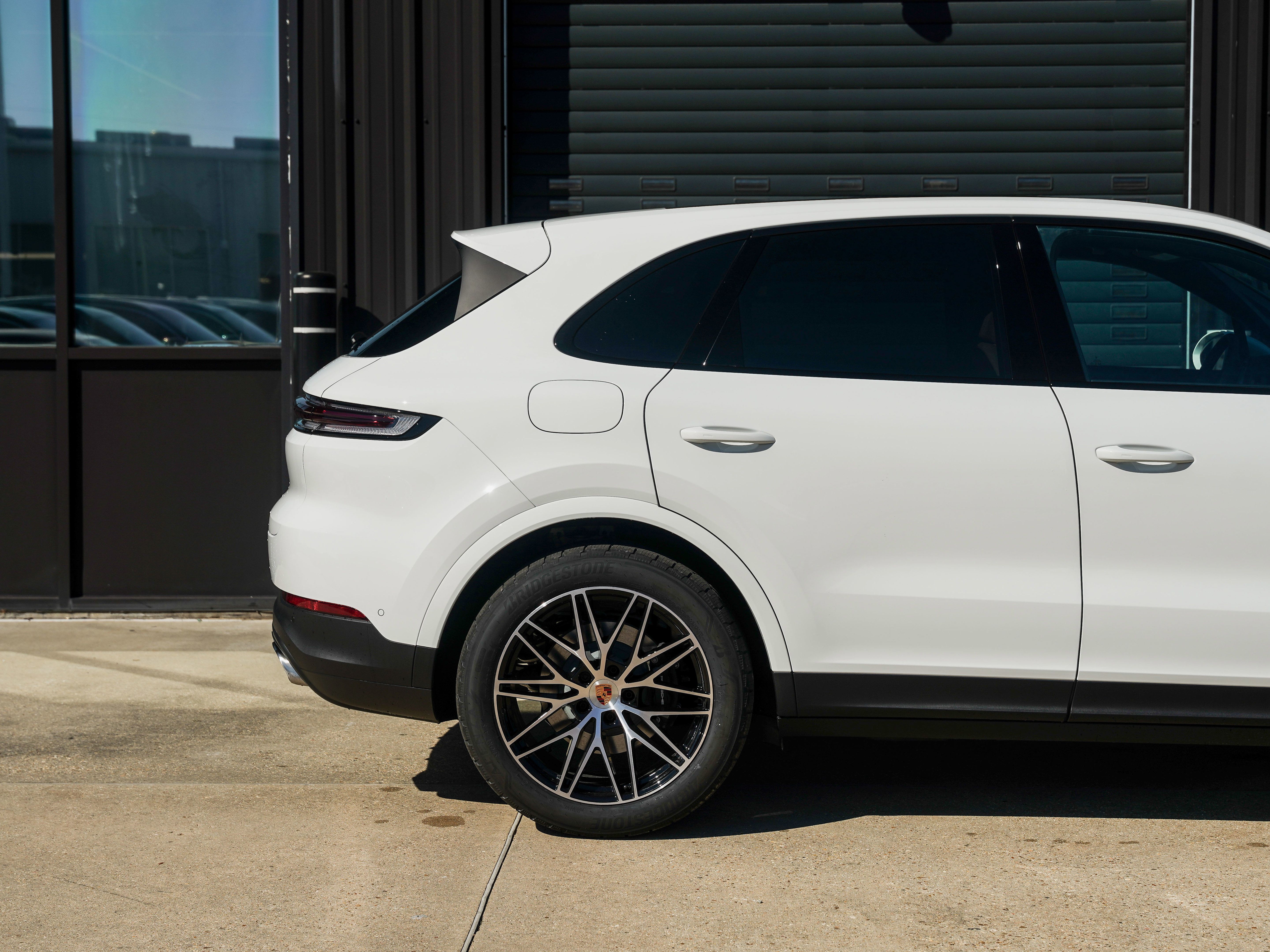 Certified 2026 Porsche Cayenne AWD/4WD image 14