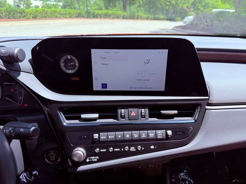 Used 2025 Lexus ES 350 w/ Premium Package FWD image 22