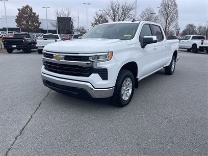 New 2025 Chevrolet Silverado 1500 LT w/ Convenience Package II