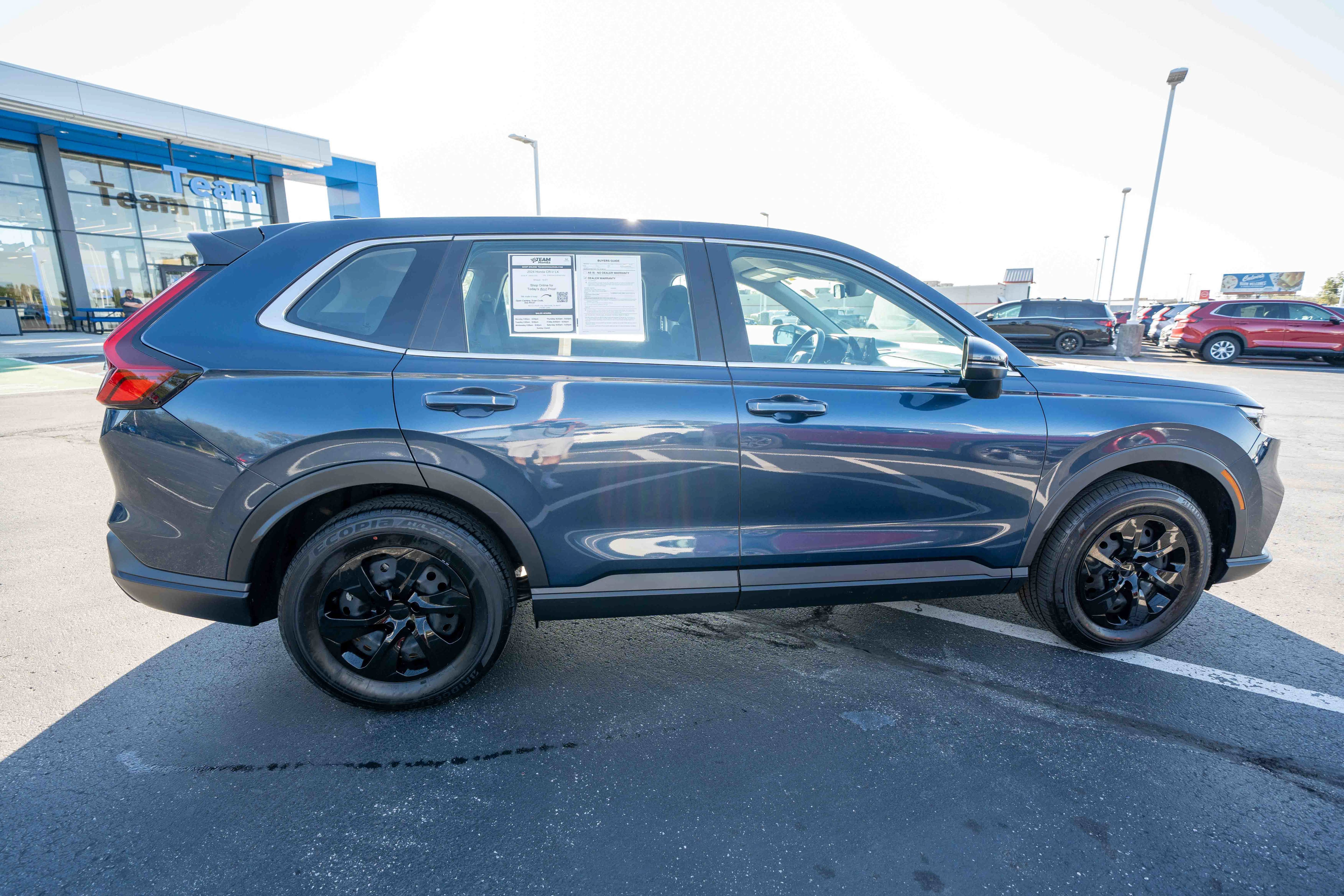 Used 2024 Honda CR-V LX image 6