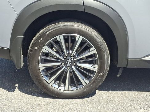 New 2026 Nissan Pathfinder Platinum w/ Cargo Package AWD/4WD image 5