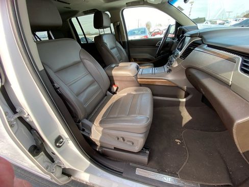 Used 2020 GMC Yukon XL Denali w/ Denali Ultimate Package image 31