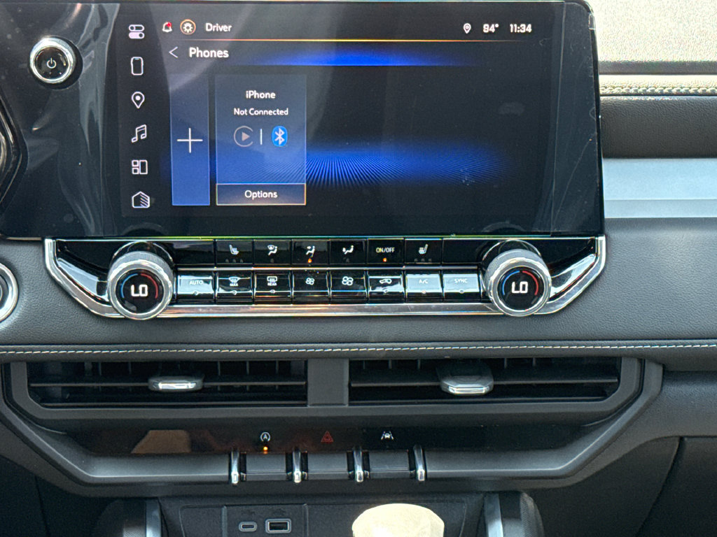 Used 2025 Chevrolet Colorado LT RWD image 12