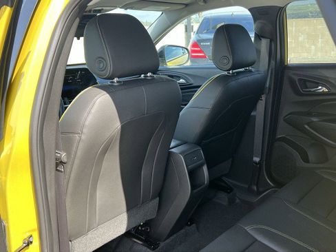 Used 2025 Chevrolet Trax ACTIV w/ Driver Confidence Package image 21