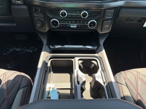 New 2026 Ford F250 Lariat w/ Black Appearance Package image 34