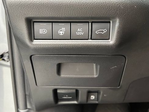 Used 2025 Toyota Grand Highlander AWD Hybrid image 21