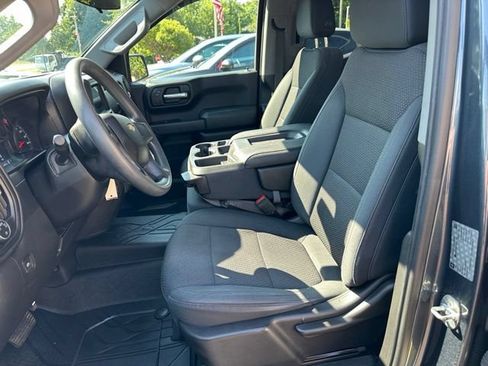 Used 2019 Chevrolet Silverado 1500 Custom w/ Custom Value Package AWD/4WD image 16