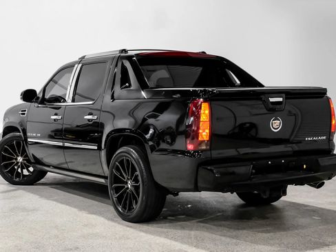 Used 2012 Cadillac Escalade EXT Premium AWD/4WD image 8