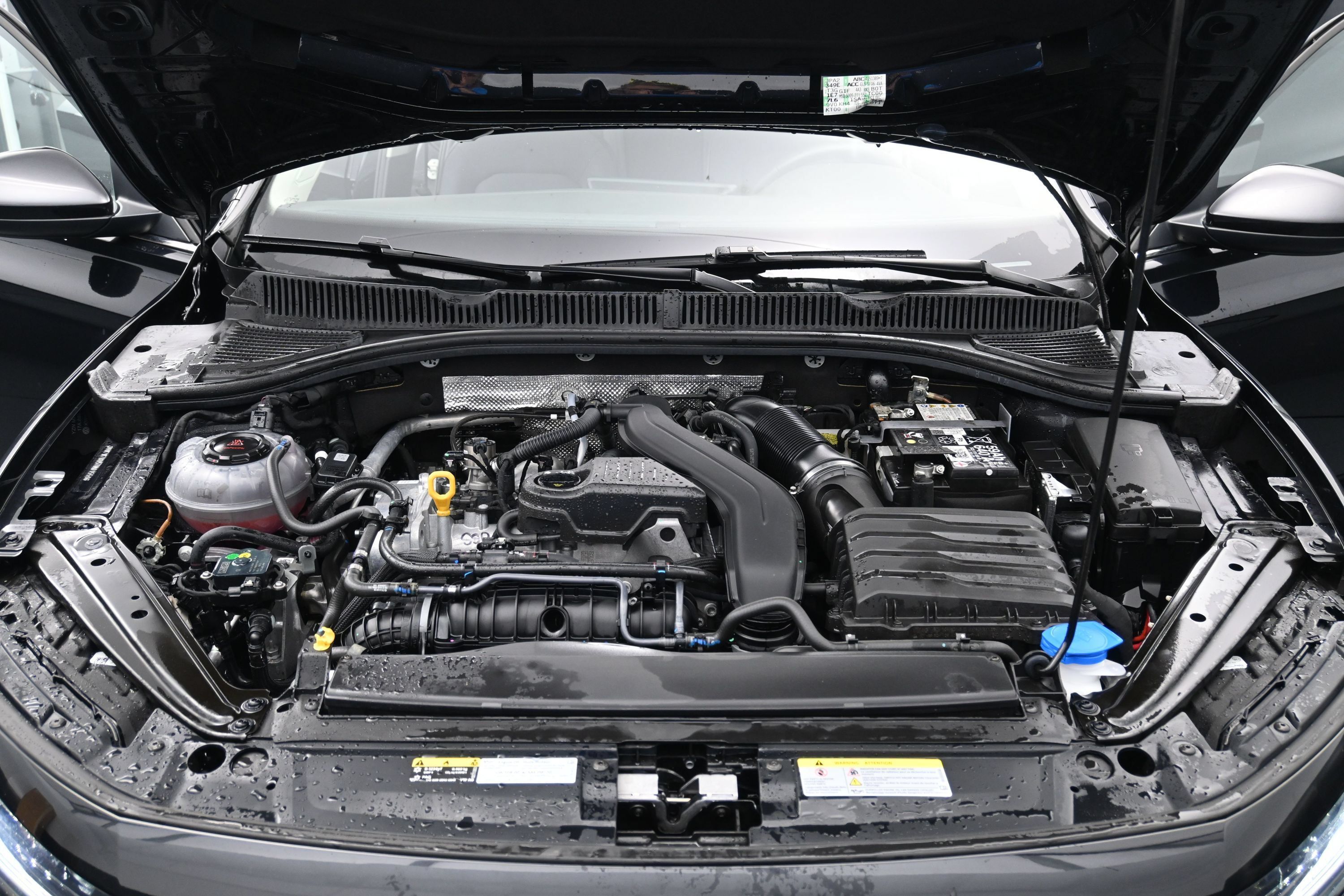 Used 2026 Volkswagen Jetta SE FWD image 21