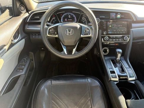 Used 2019 Honda Civic EX image 9