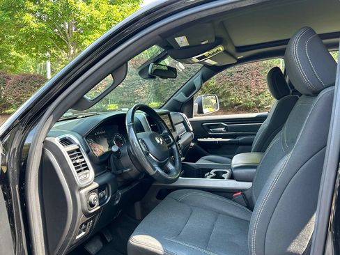 Used 2019 RAM 1500 Big Horn AWD/4WD image 38