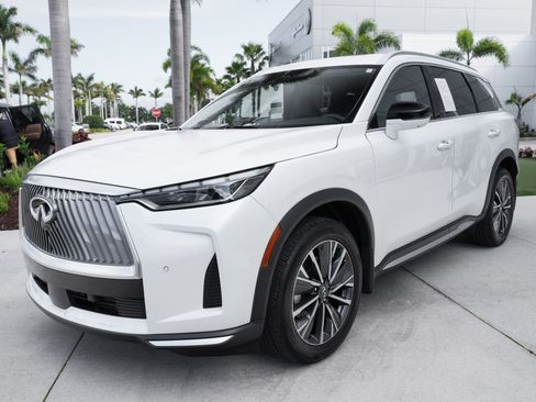 Certified 2026 INFINITI QX60 Luxe w/ Cargo Package FWD image 6
