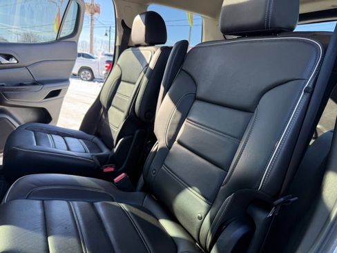 Used 2020 GMC Acadia Denali w/ LPO, Floor Liner Package image 18