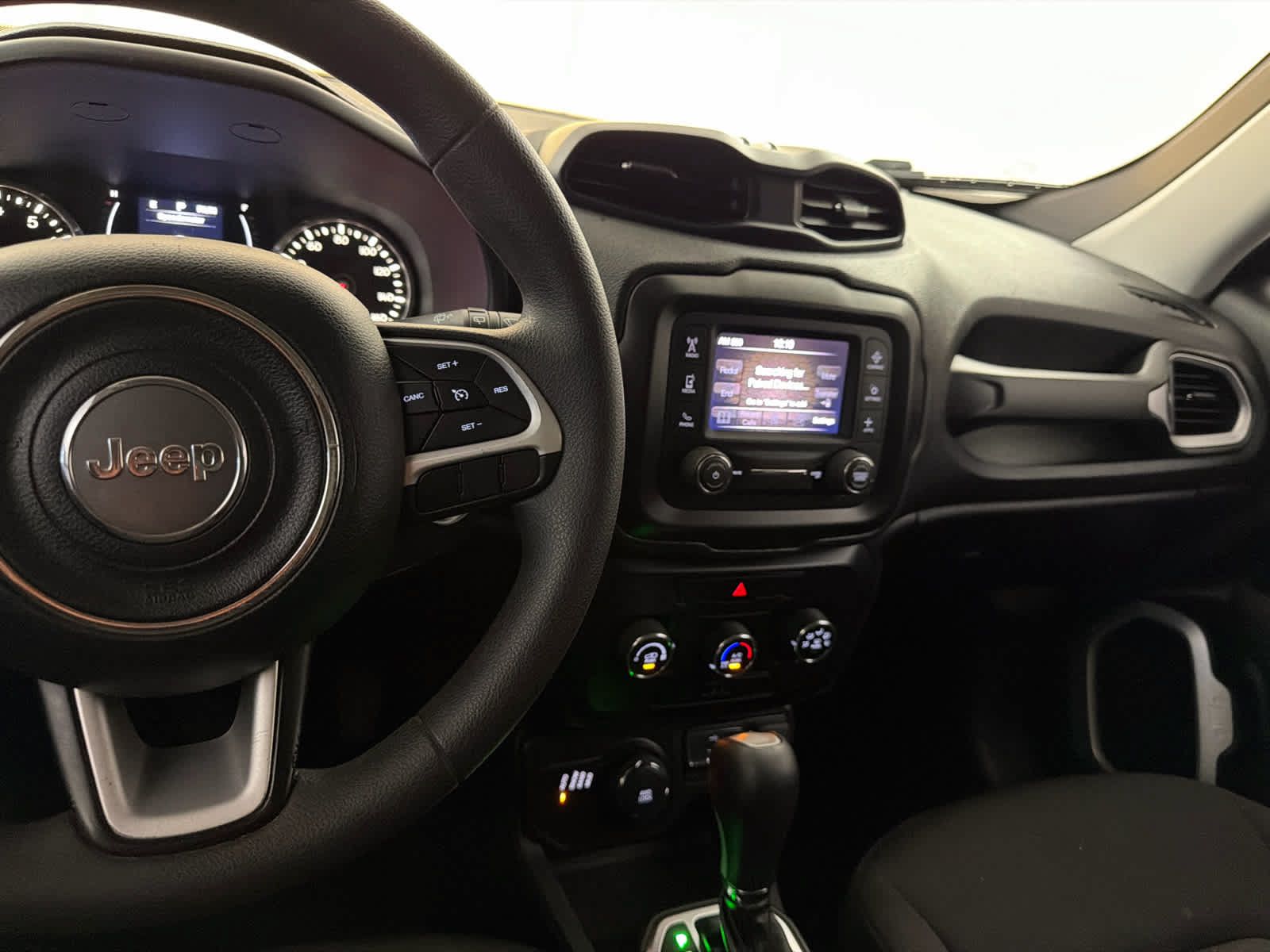 Used 2020 Jeep Renegade Sport w/ Sport Appearance Group AWD/4WD image 18