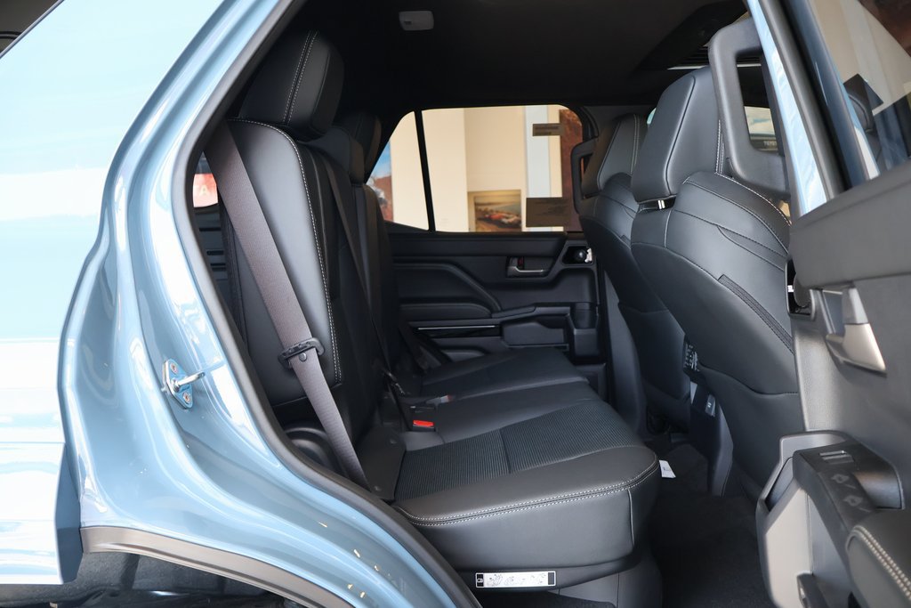 Used 2026 Toyota 4Runner Limited AWD/4WD image 9