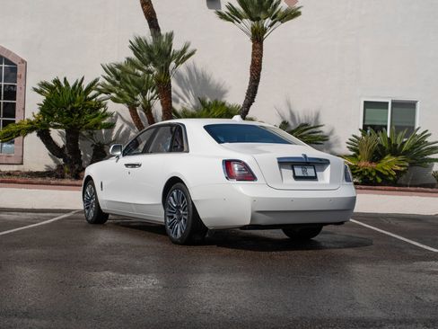 Certified 2022 Rolls-Royce Ghost w/ Ghost Package image 50