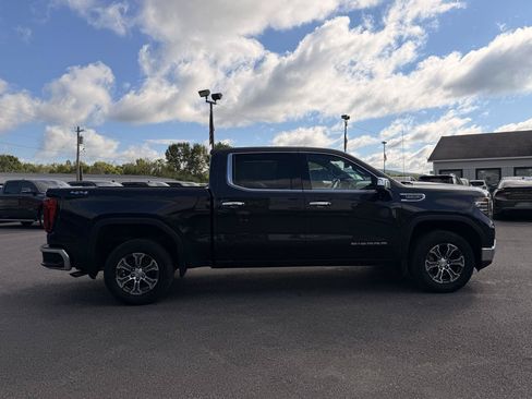 Used 2026 GMC Sierra 1500 SLT AWD/4WD image 4