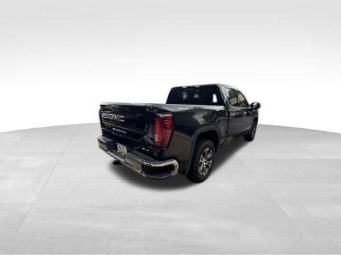 Used 2025 GMC Sierra 1500 SLT AWD/4WD image 6