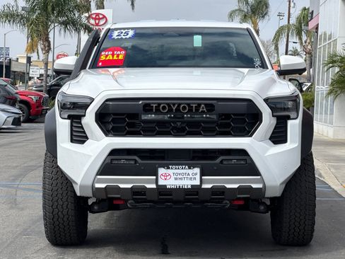 Certified 2025 Toyota Tacoma Trailhunter image 11