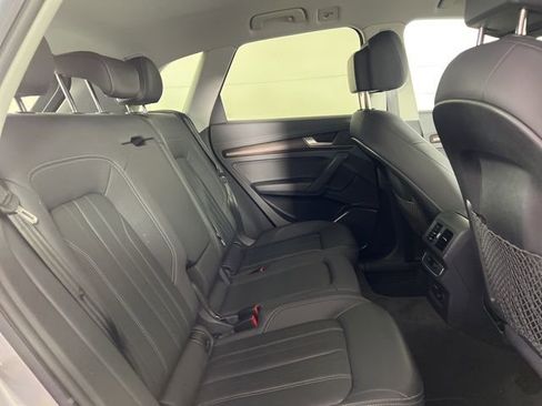 Used 2023 Audi Q5 2.0T Premium w/ Convenience Package image 16