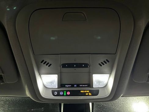 Used 2024 Chevrolet Blazer LT w/ Convenience Package image 30