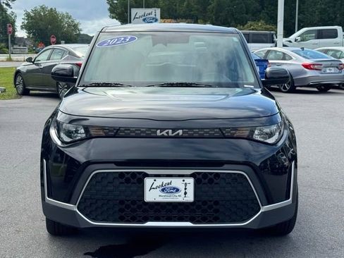 Used 2023 Kia Soul LX image 8