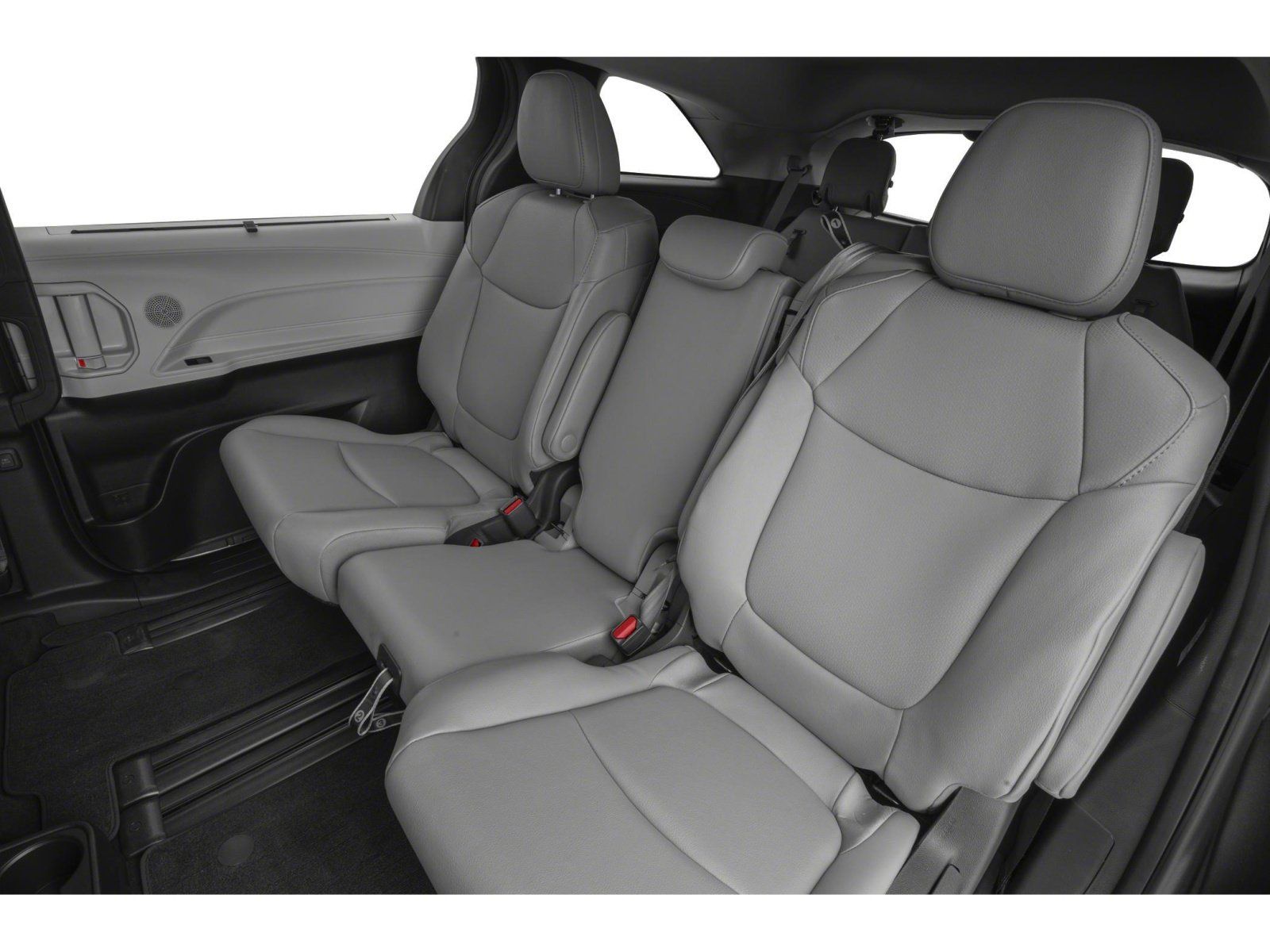 Used 2026 Toyota Sienna XLE FWD image 8