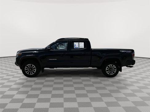 Used 2023 Toyota Tacoma TRD Sport w/ Advanced Technology Package AWD/4WD image 3