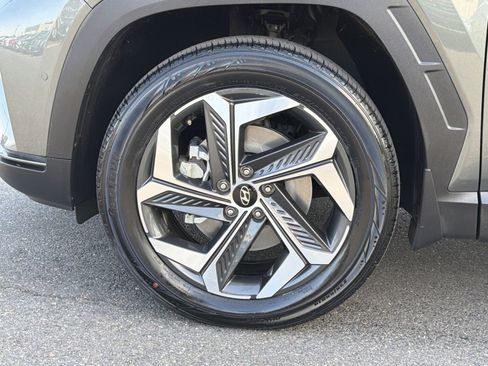 Certified 2023 Hyundai Tucson Limited AWD/4WD image 12