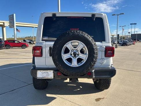 Used 2022 Jeep Wrangler Unlimited Sport w/ Sun And Sound Package image 7