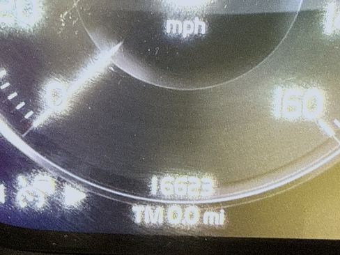 Used 2022 Volvo XC40 T5 Inscription w/ Advanced Package image 16