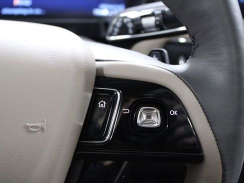 Used 2024 Lincoln Corsair Reserve w/ Equipment Group 201A image 19