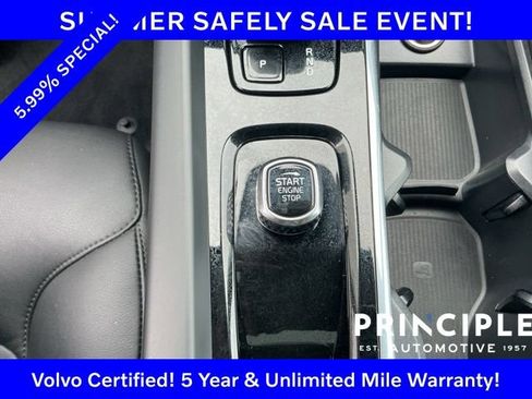 Certified 2025 Volvo XC60 B5 Core AWD/4WD image 21