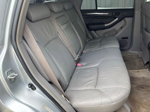 Used 2005 Toyota 4Runner Limited image 33