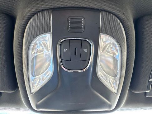 Used 2025 Jeep Compass Trailhawk AWD/4WD image 32