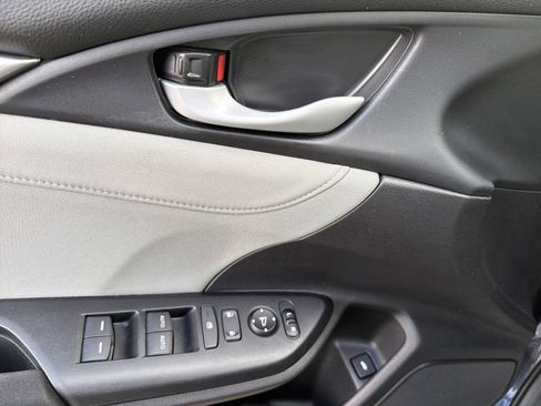 Used 2020 Honda Civic EX image 19