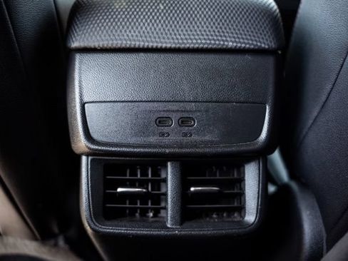 Used 2025 Chevrolet Equinox RS AWD/4WD image 32
